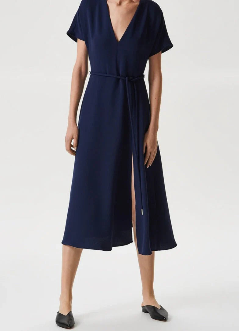 How to Style a Navy Midi Dress in Australia: Effortless Elegance for Every Season