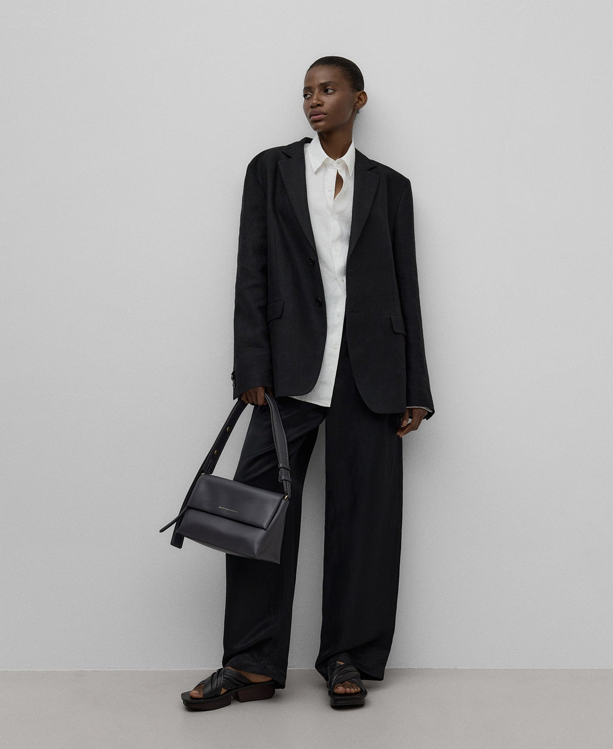 Recycled polyester shoulder bag woman in grey/black