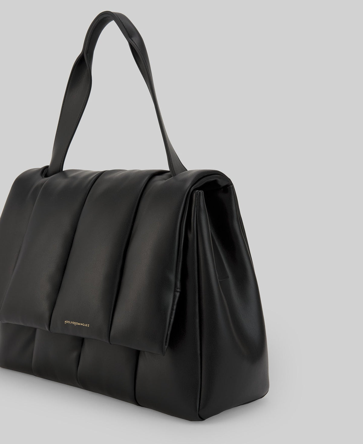 Non-Leather puffer maxi bag woman in black