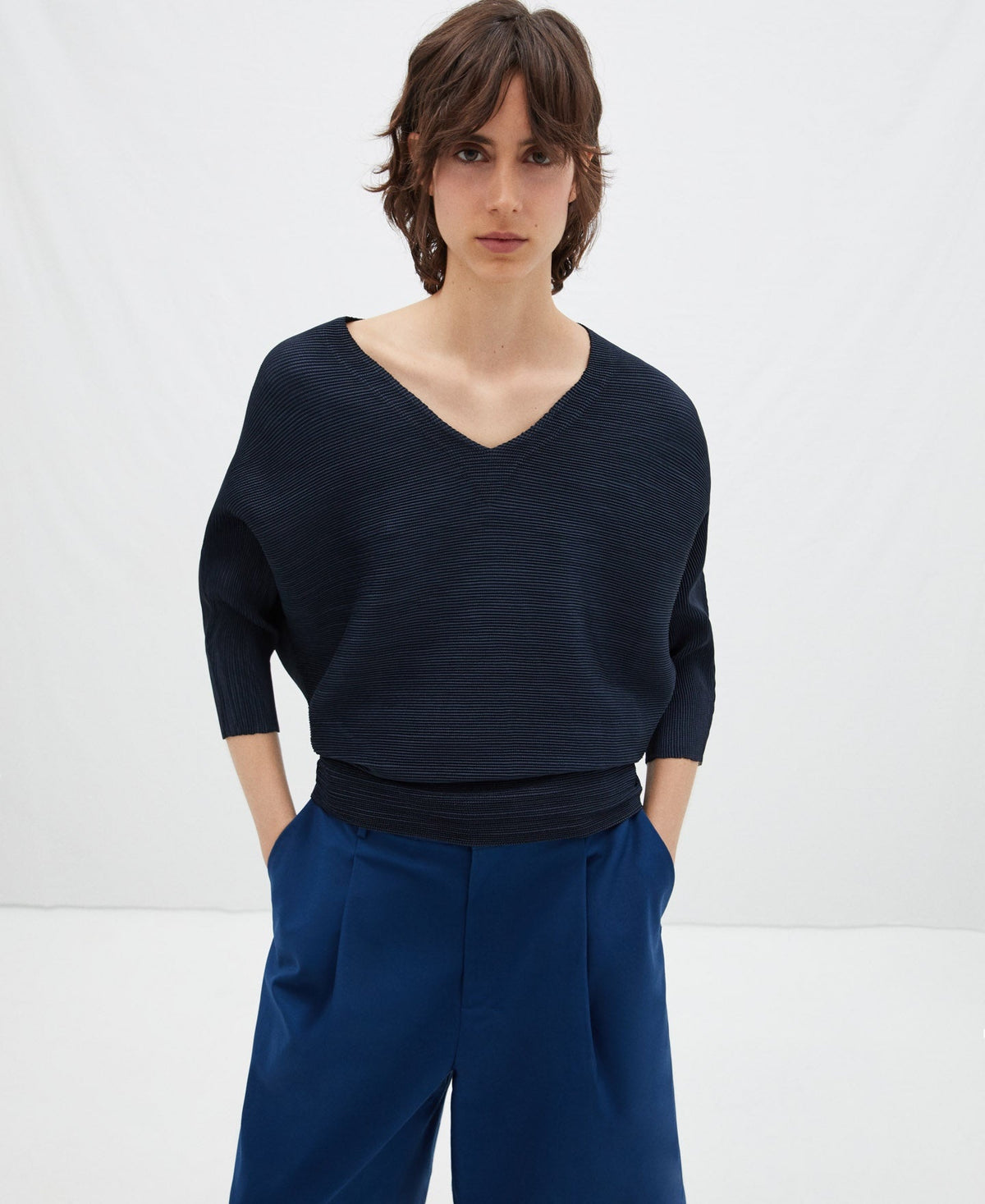 Navy Blue V-Neck Crinkle Sweater