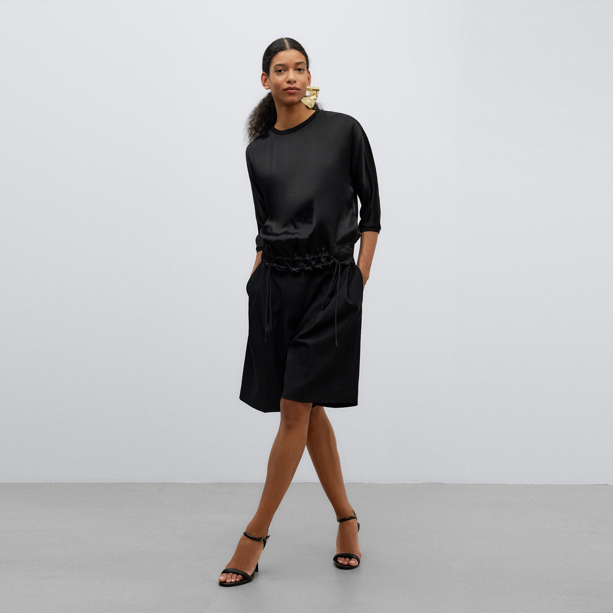 Black Fluid Blouse