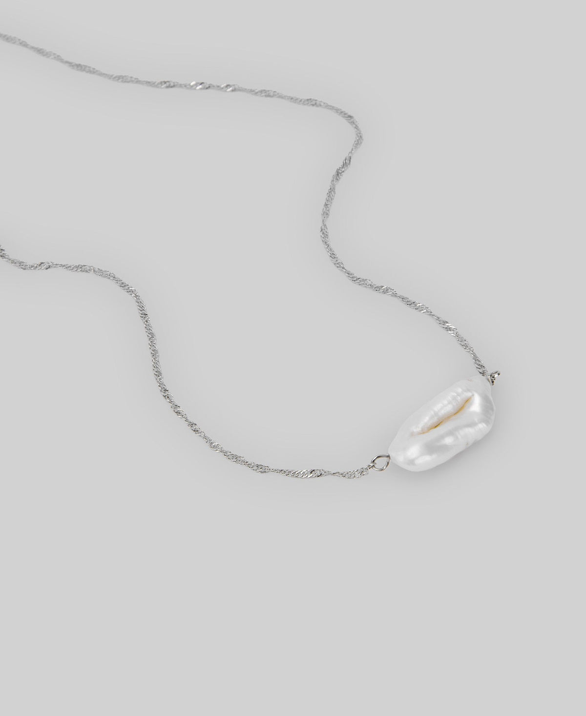 Chain necklace with natural pearl woman in silver color