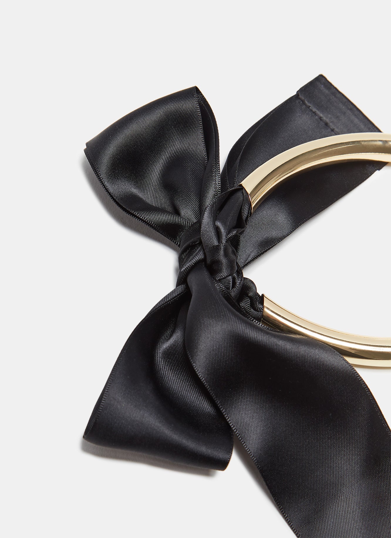 Chocolate Tubular Necklace With Ribbon Closure