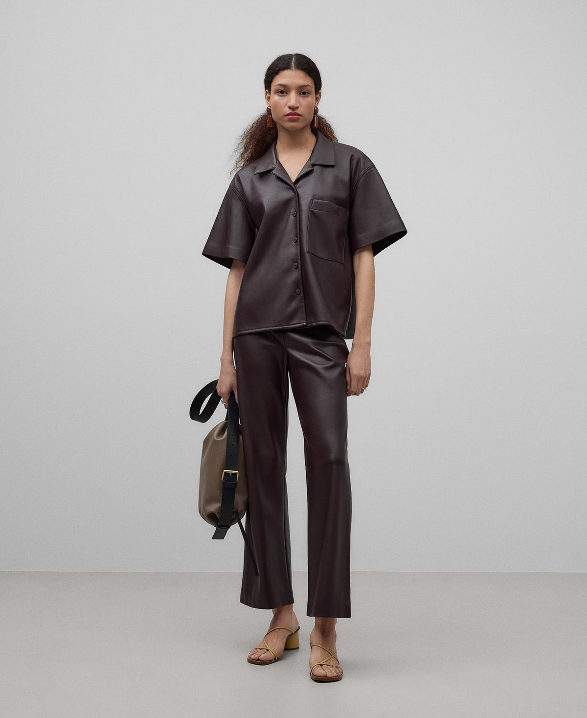 Ankle-length flare trousers woman in chocolate