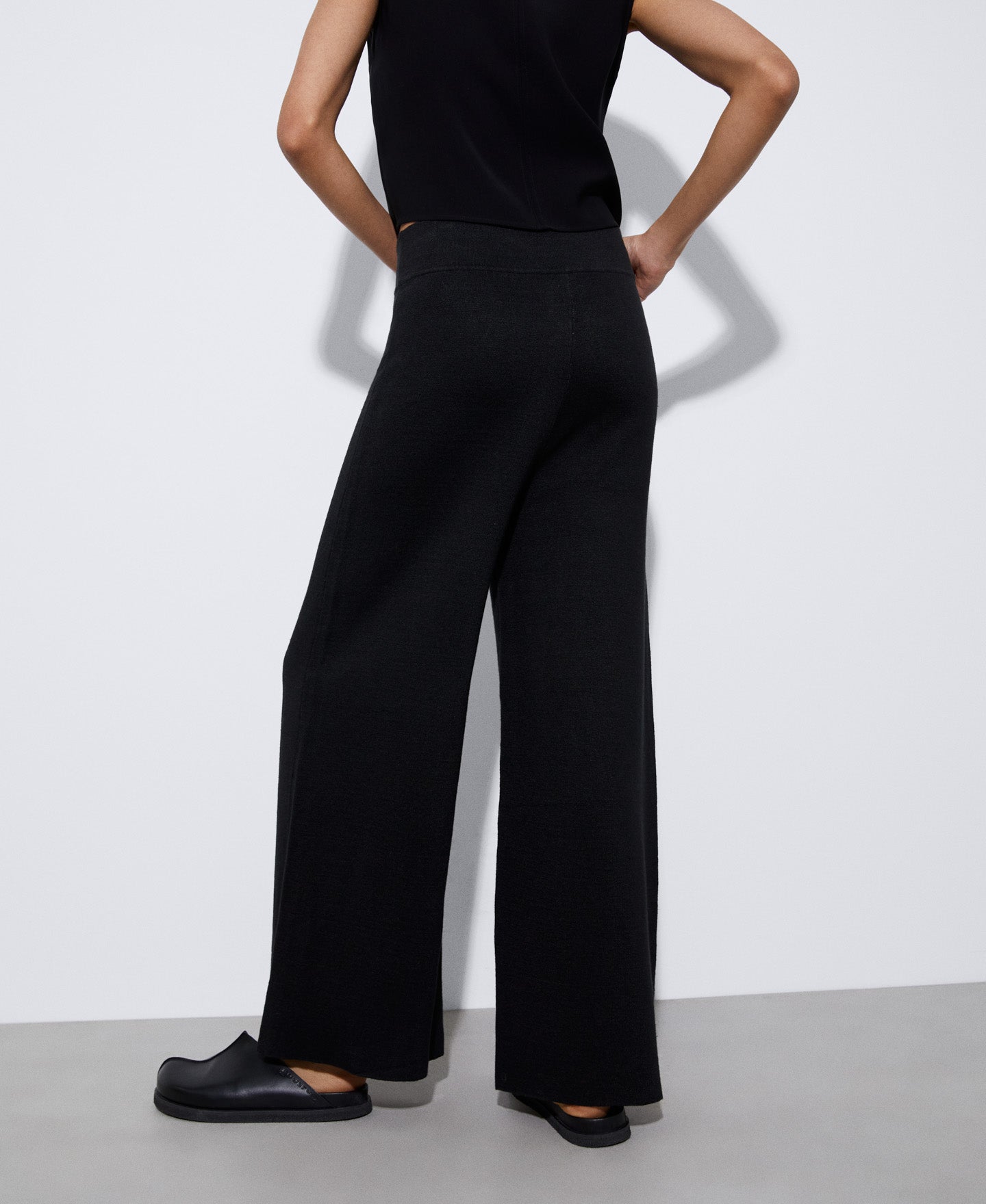 Black Baggy Linen Trousers