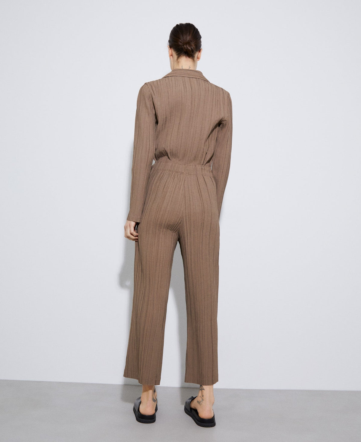 Nut Crinkle Trousers