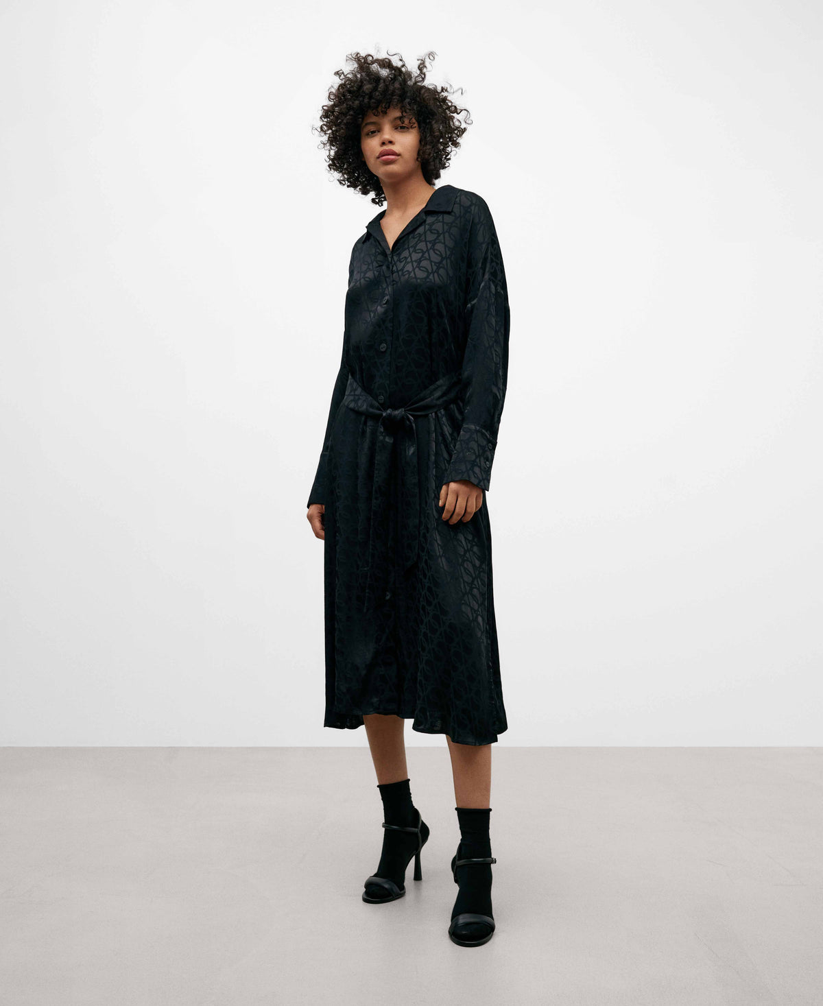 Shirt-Like Jacquard Dress in Black