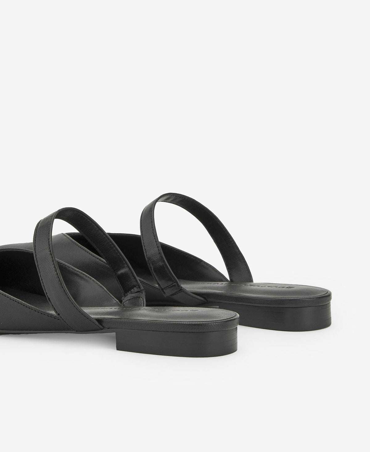 Counterless Black Leather Shoes