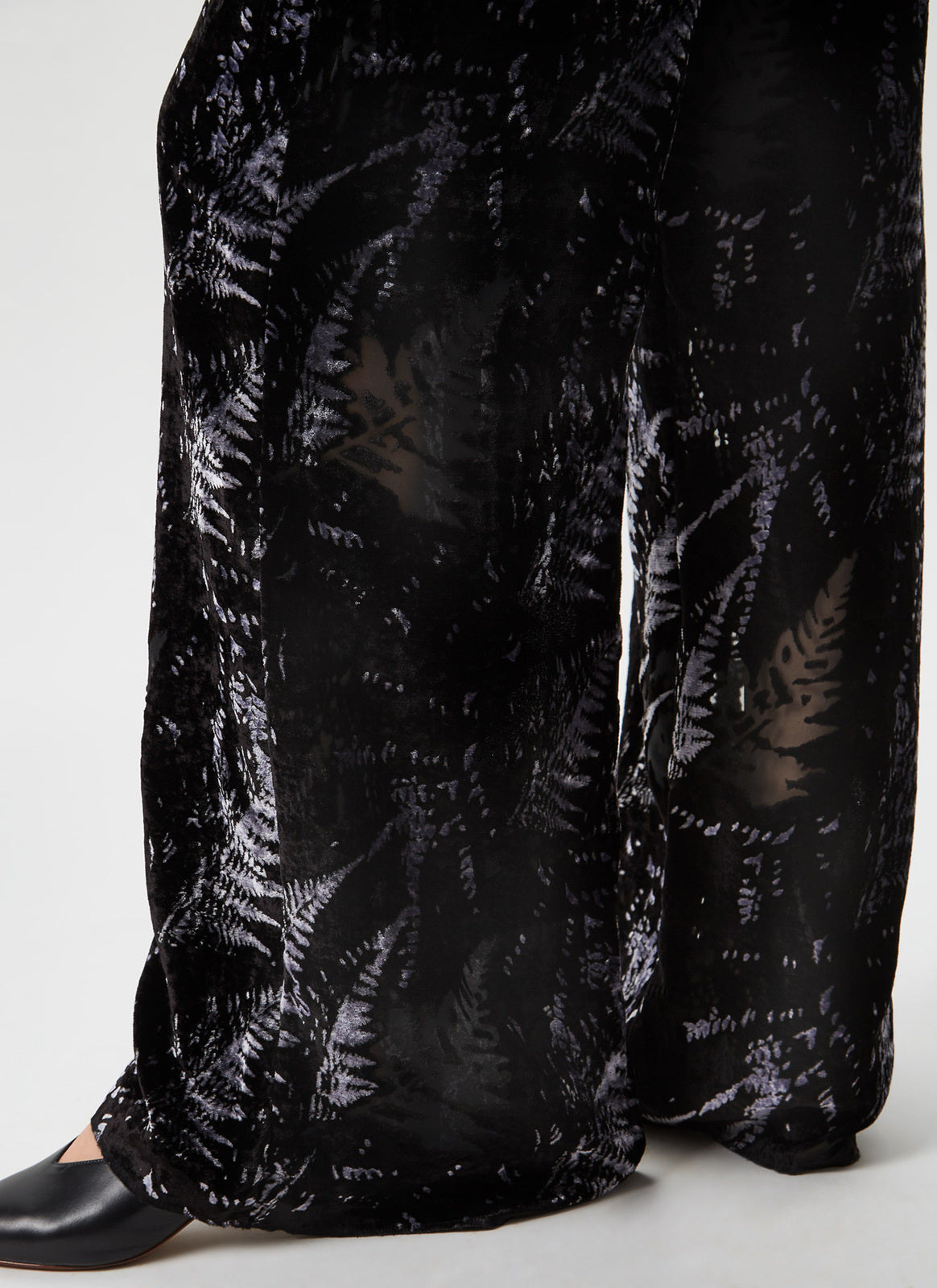 Black Print Velveteen Trousers With Fento Print