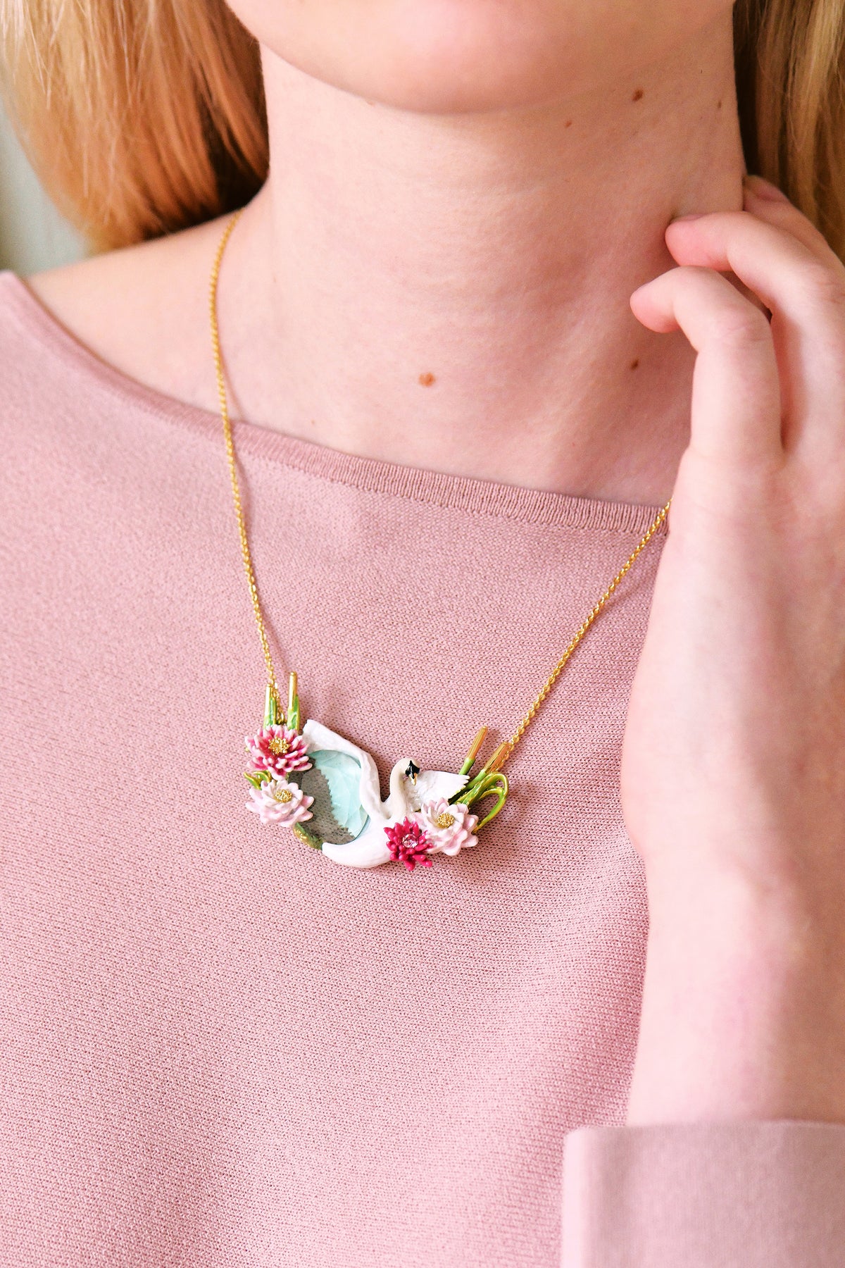 Flying Swan Among Water Lilies On A Blue Stone Collar Necklace | AKCY304