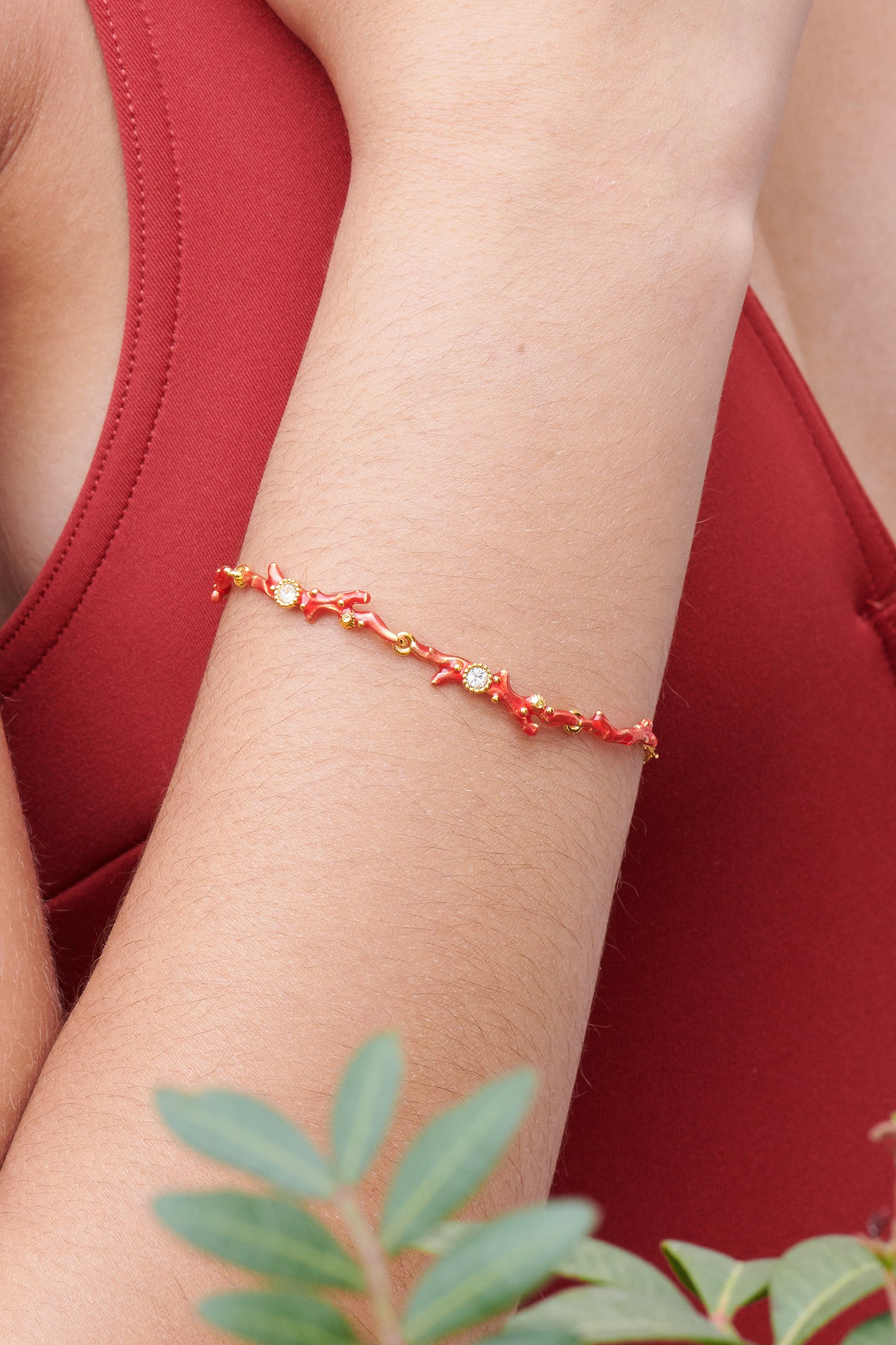 Red Corals And Crystals Thin Bracelet | ALPC2041