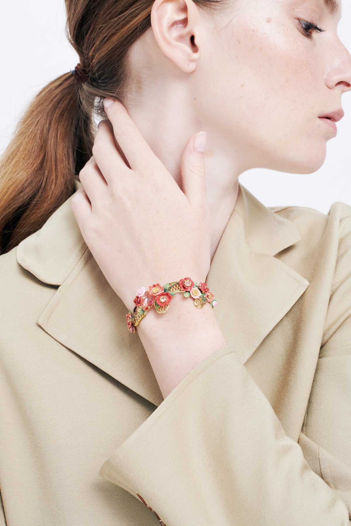 Antique And Wild Roses Bangle Bracelet | AMAR2011
