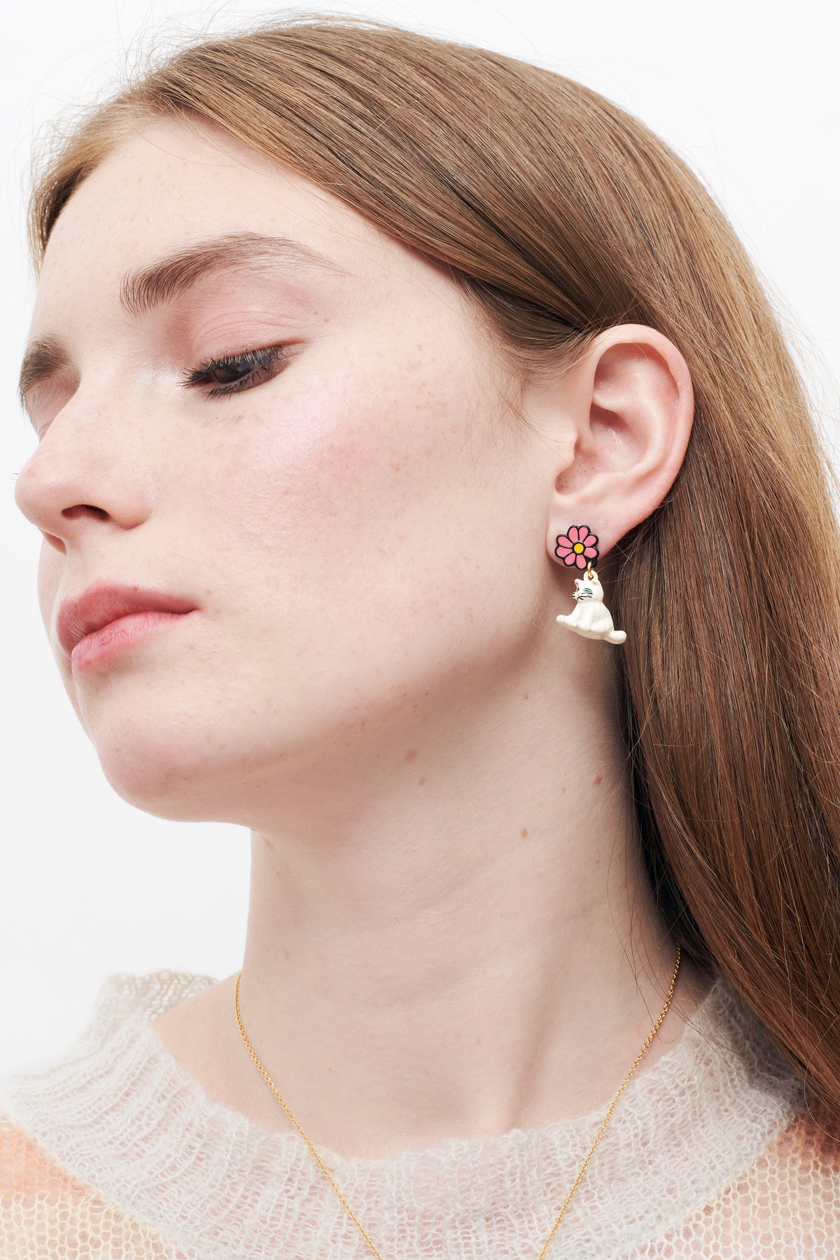 White Cat And Daisy Earrings | amna1011