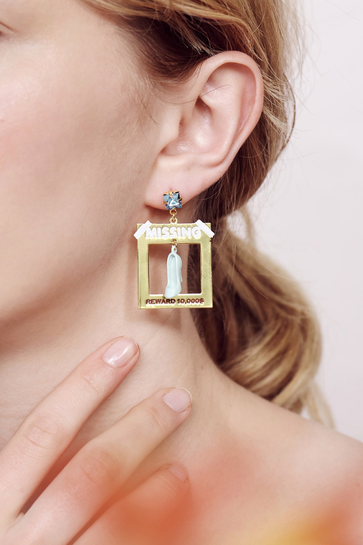 Cinderella, Slipper And Faceted Crystal Earrings | AOCE1121