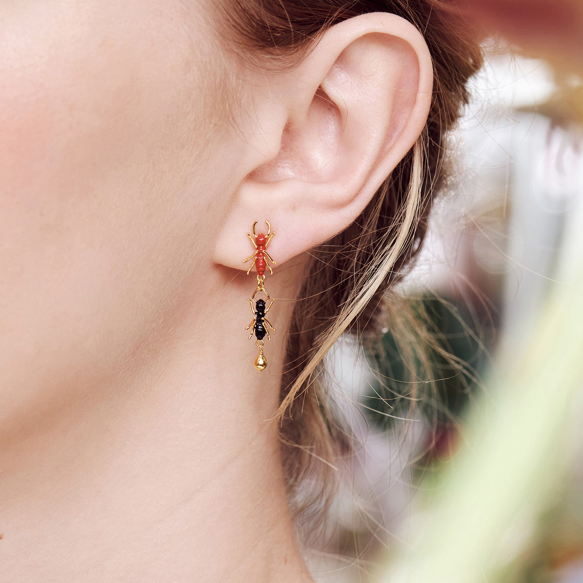 Ants Post Earrings | AOLA1041