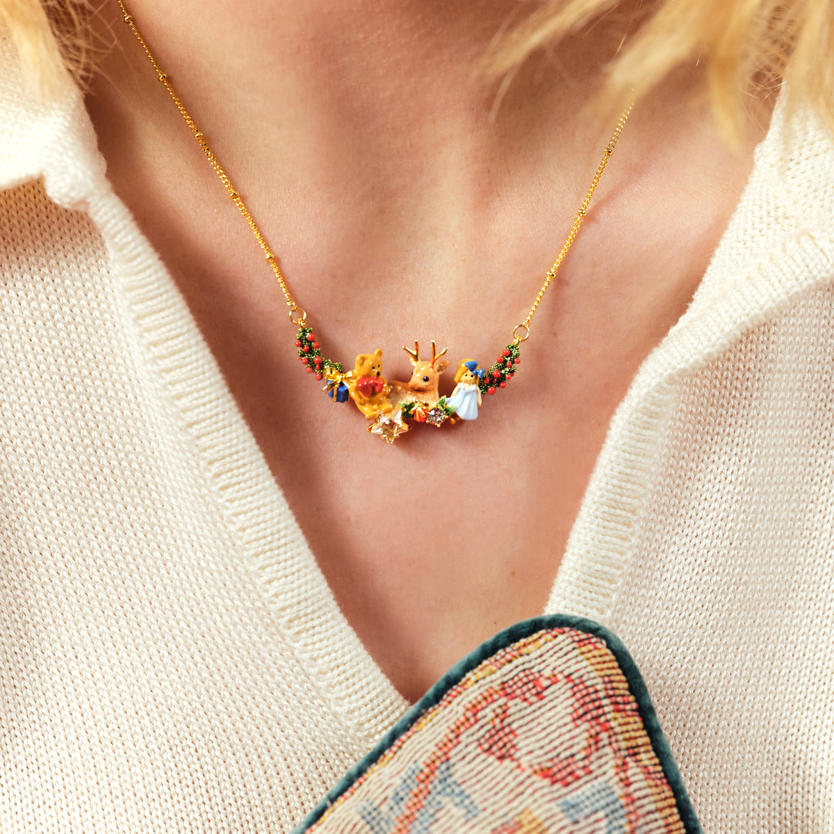 Fawn And Christmas Gift Statement Necklace | ASPS3011