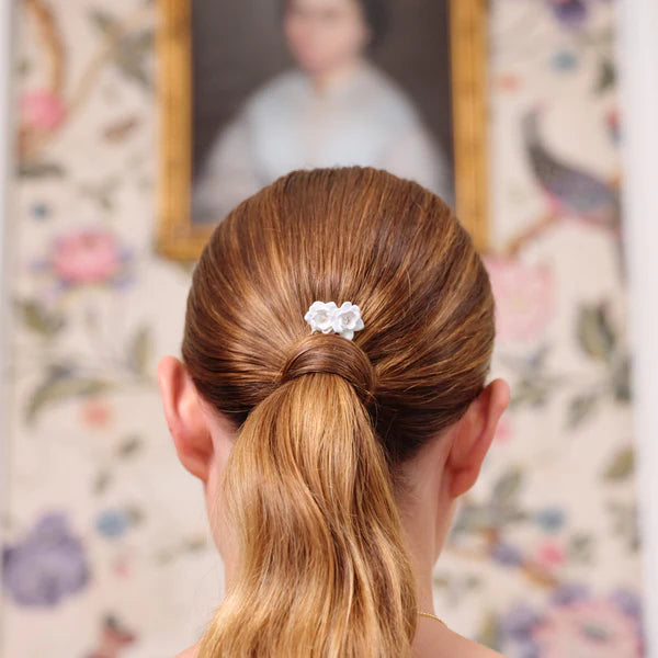 Gardenia And Cut Crystal Stone Hair Pin | ATBP4011