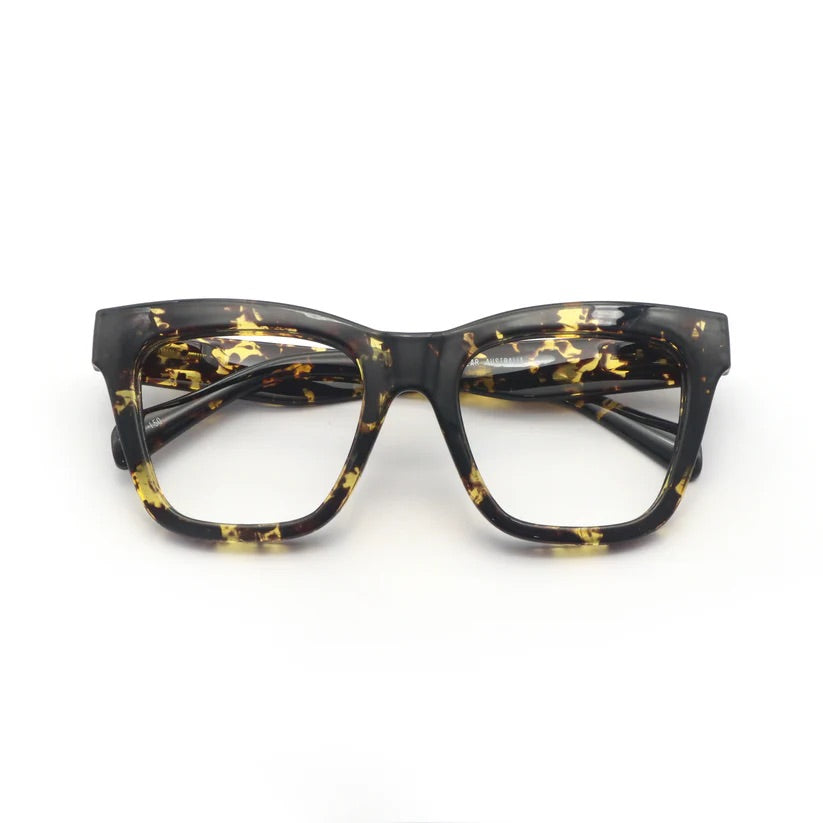 Tortoiseshell look square framed glasses with clear lenses