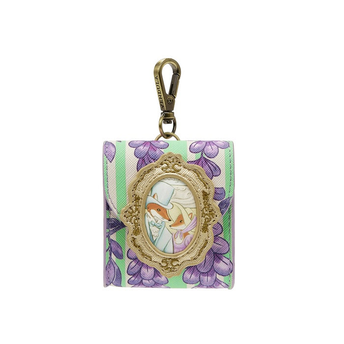 Vendula Heritage Regency Gardens Pods Case