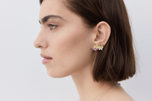 Gold Post Earrings With Daisies and White Stones | AYNF1031 - Les Nereides