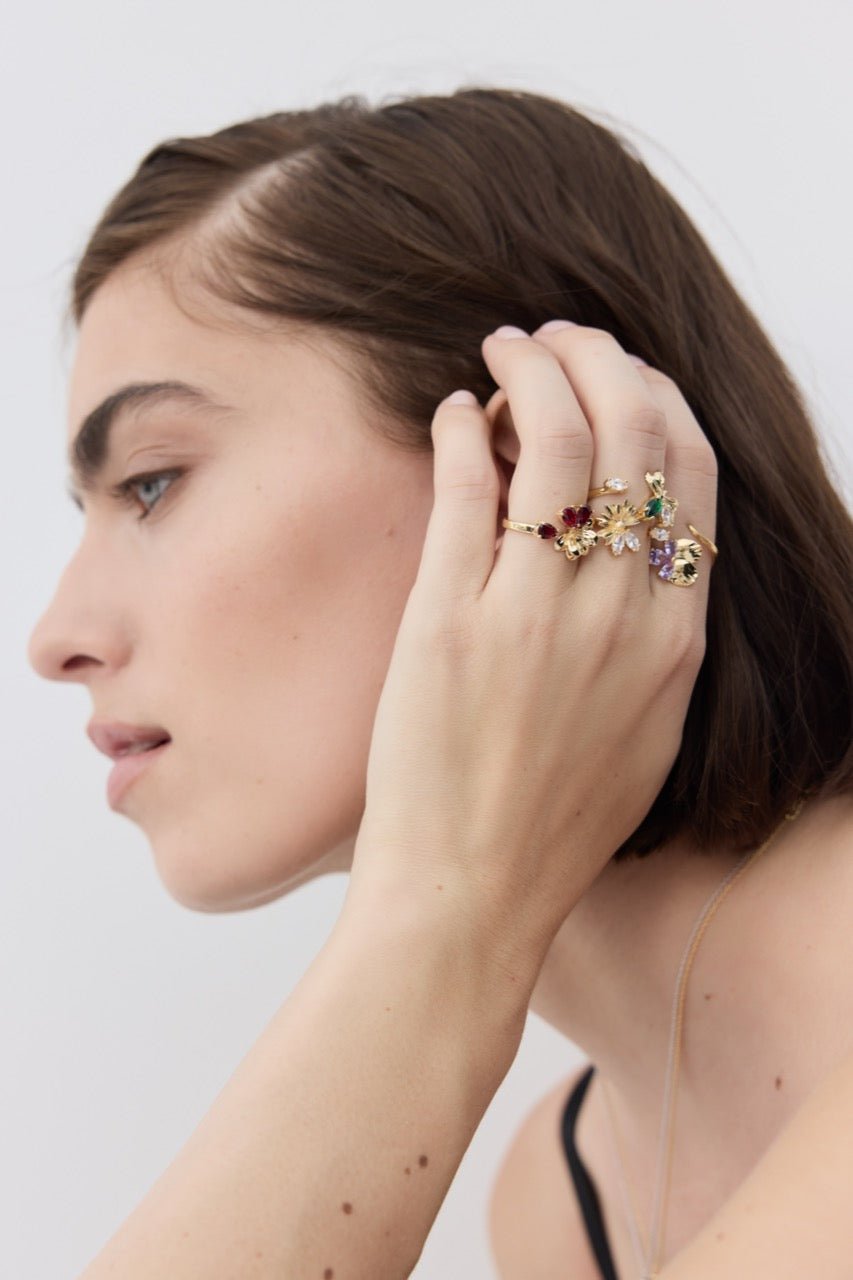 Gold Adjustable Ring With Cosmos and Red Stones | AYNF6071 - Les Nereides