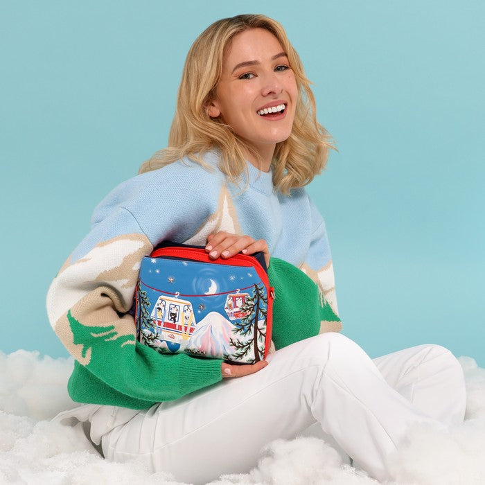 Vendula London Vendula Slopes Paige Bag – model shot