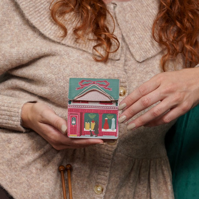 Vendula London Vendula Village House Coin Purse No.4 – model shot