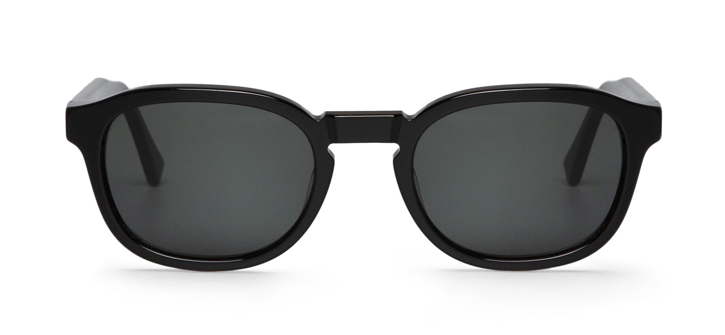Pilsen-Sunglasses-With-Classical-Lenses