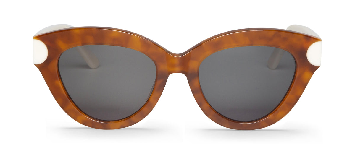 Gracia Sunglasses With Classical Lenses