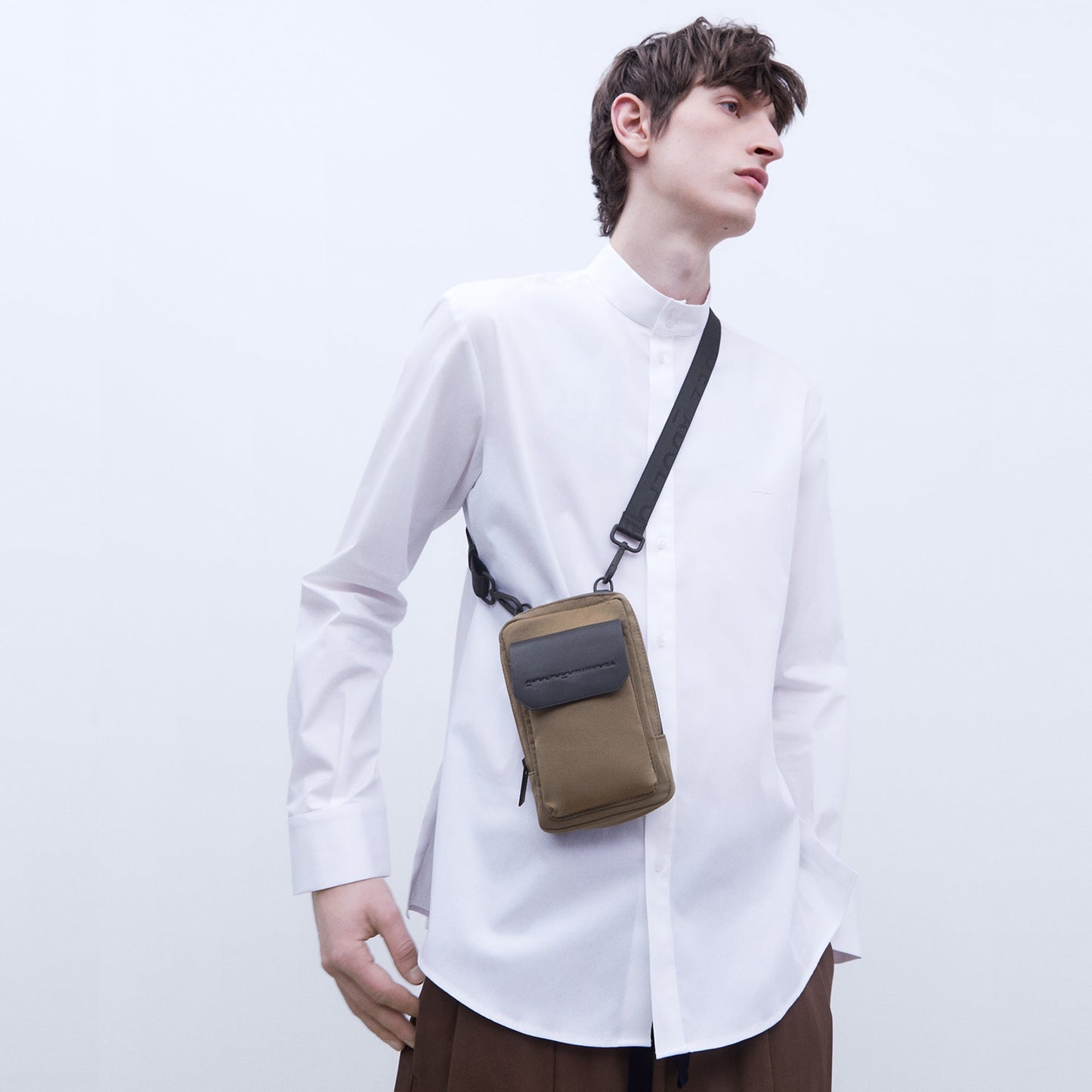 Eco-friendly Brown Phone Holder