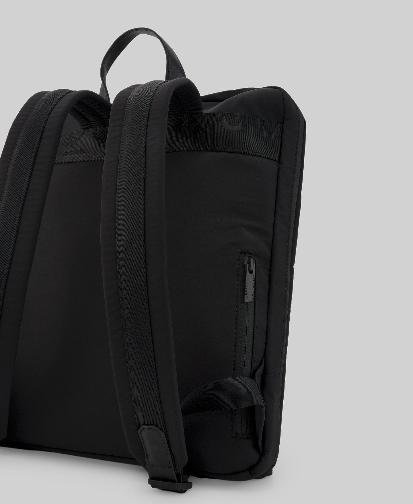 Flap compact backpack man in black