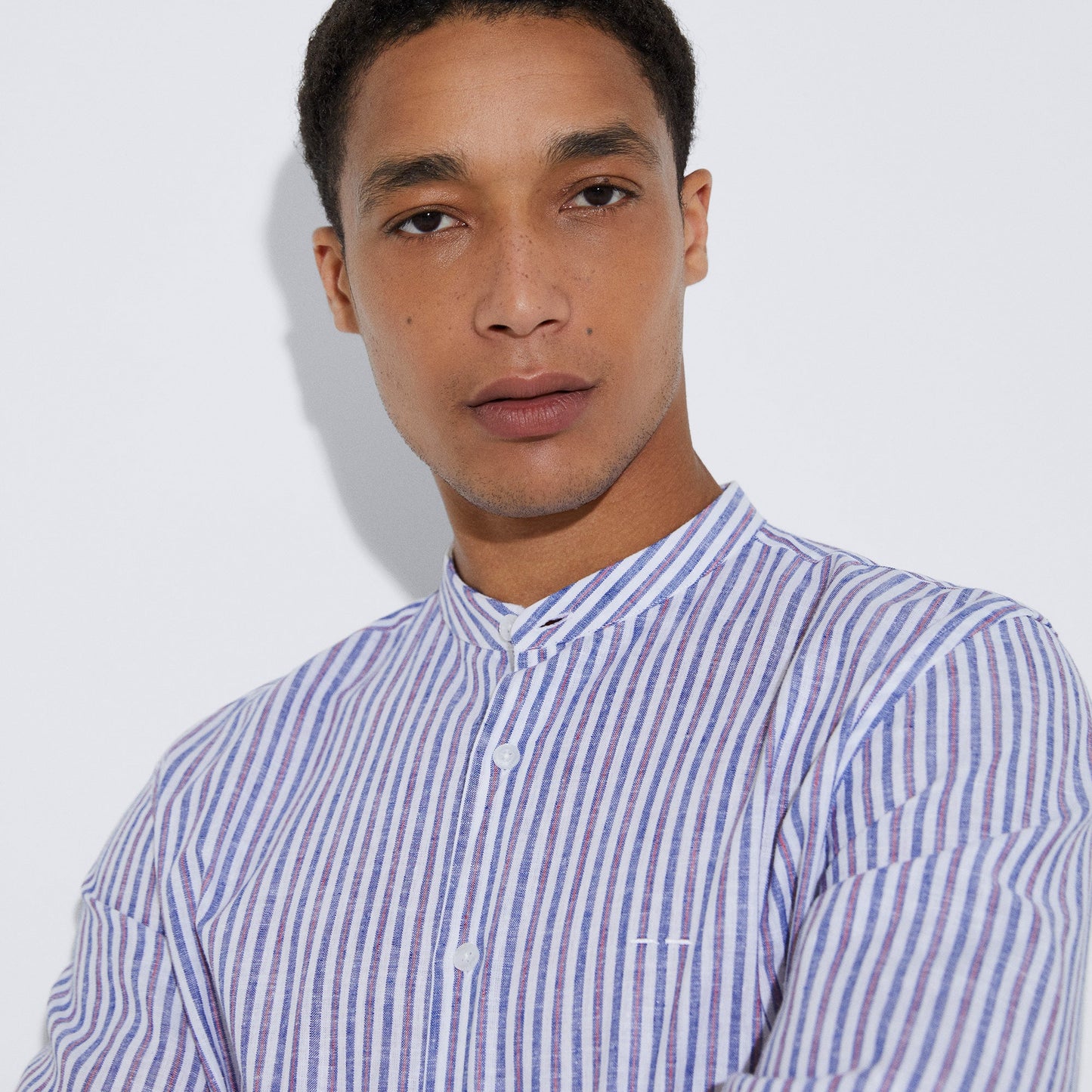 Blue/White Organic Cotton Mandarin Collar Shirt