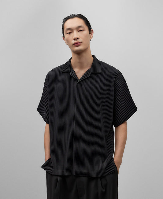 Black crinkle polo shirt man in black