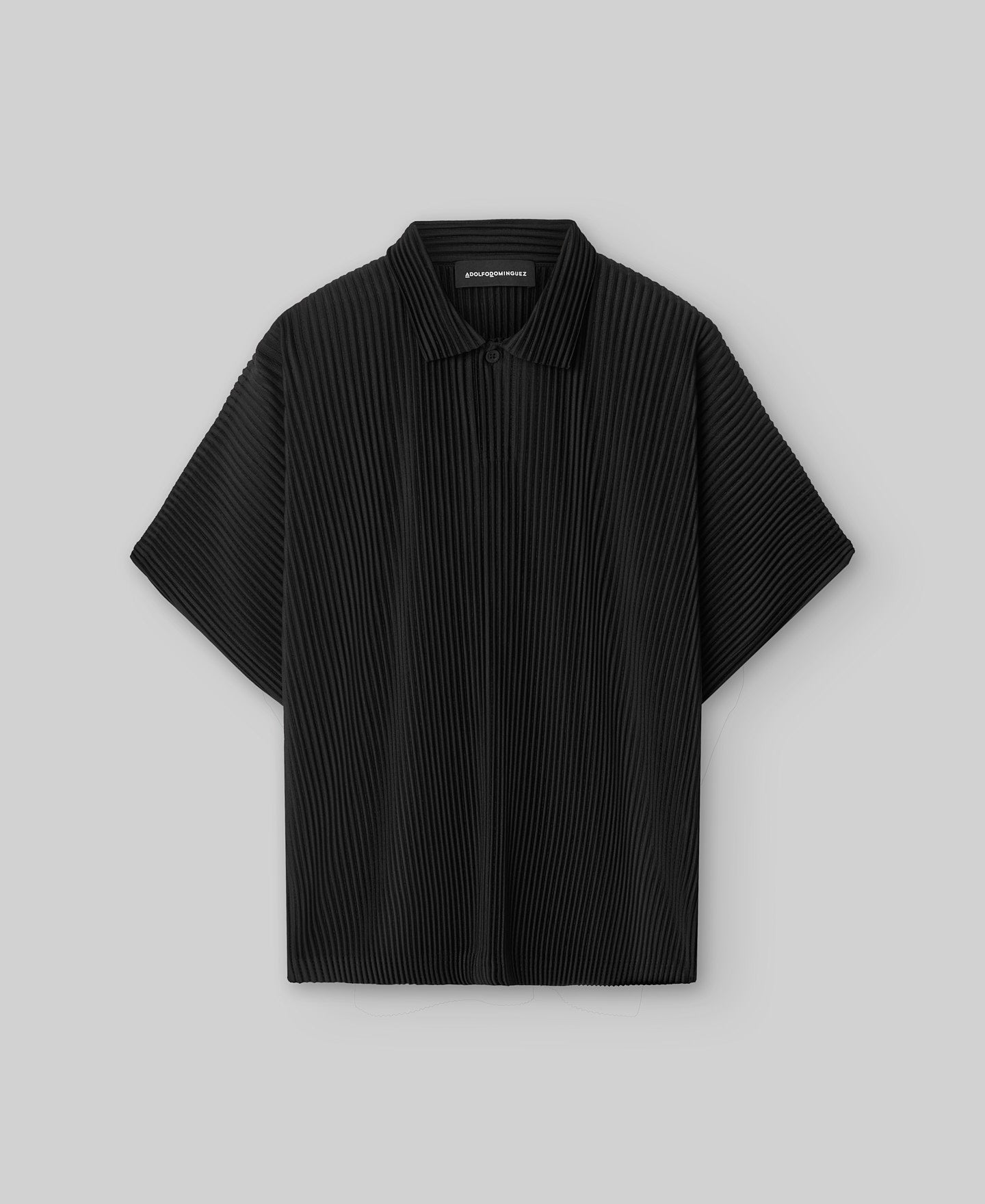 Black crinkle polo shirt man in black