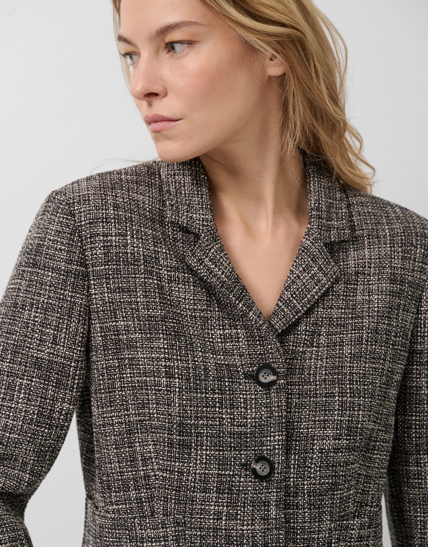 Short Jacket With Lapels, Black And Ecru Pattern