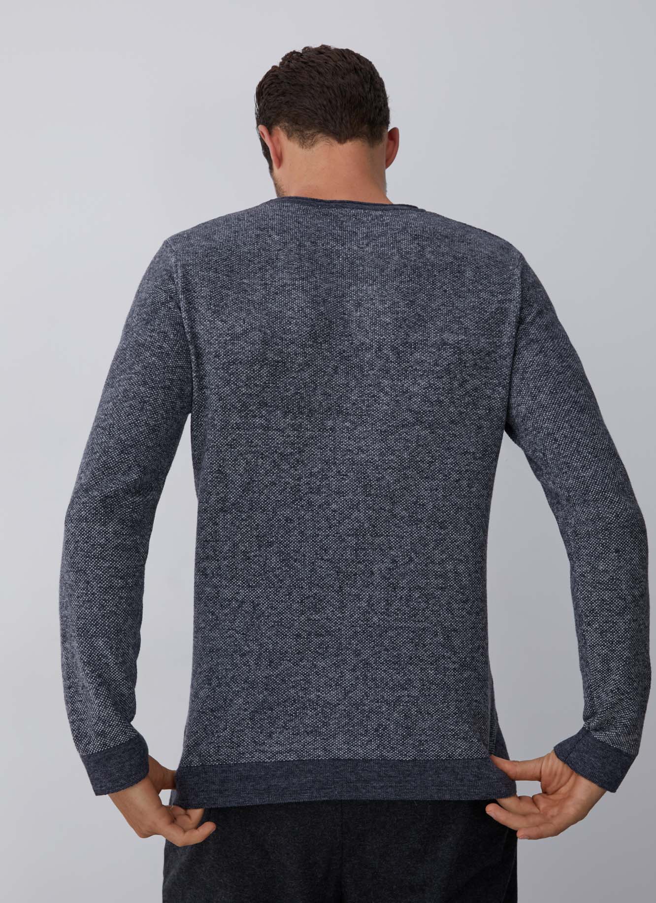 Blue Mottled Sweater With Crew Collar