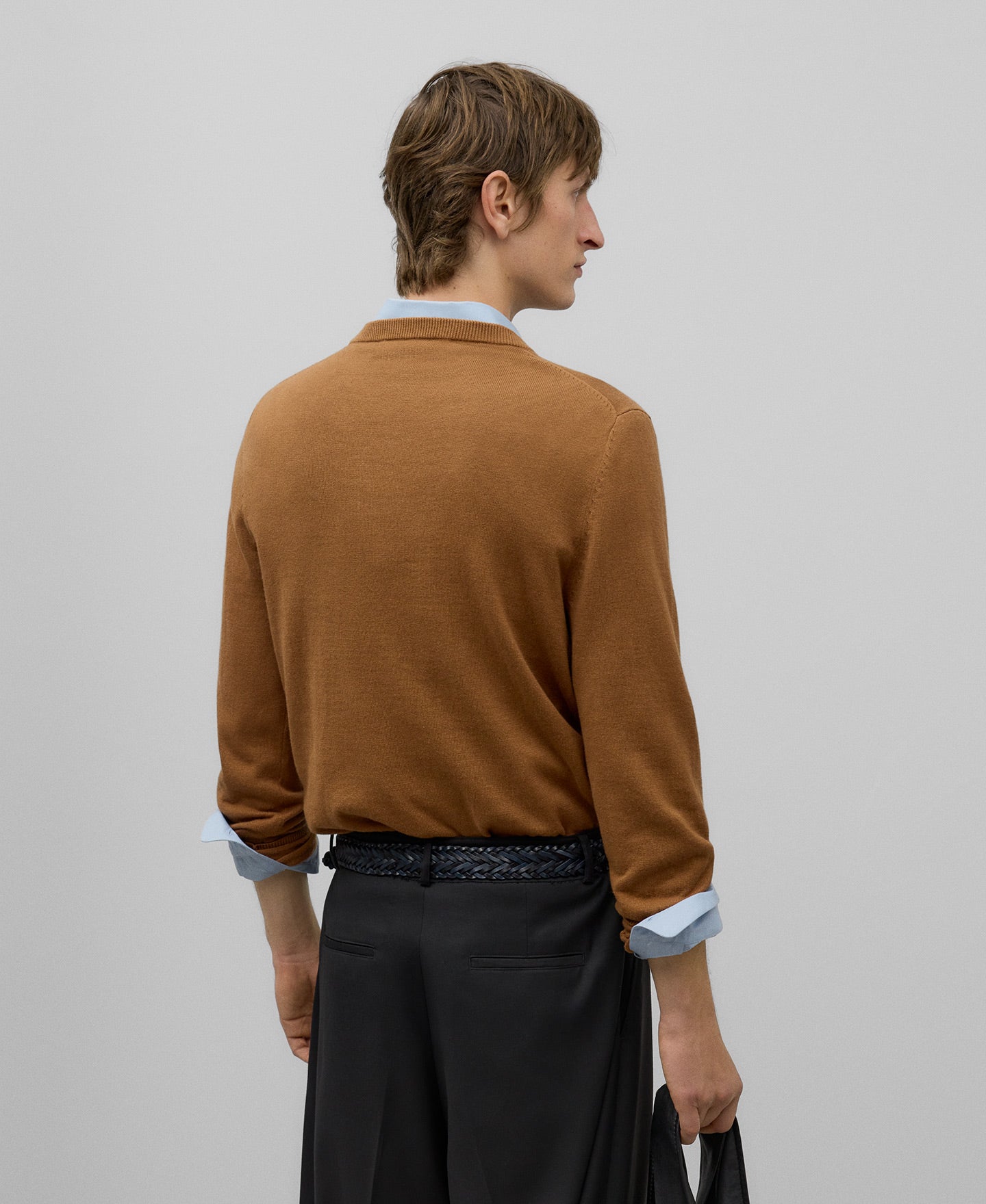 Crew neck cotton wool sweater man in camel