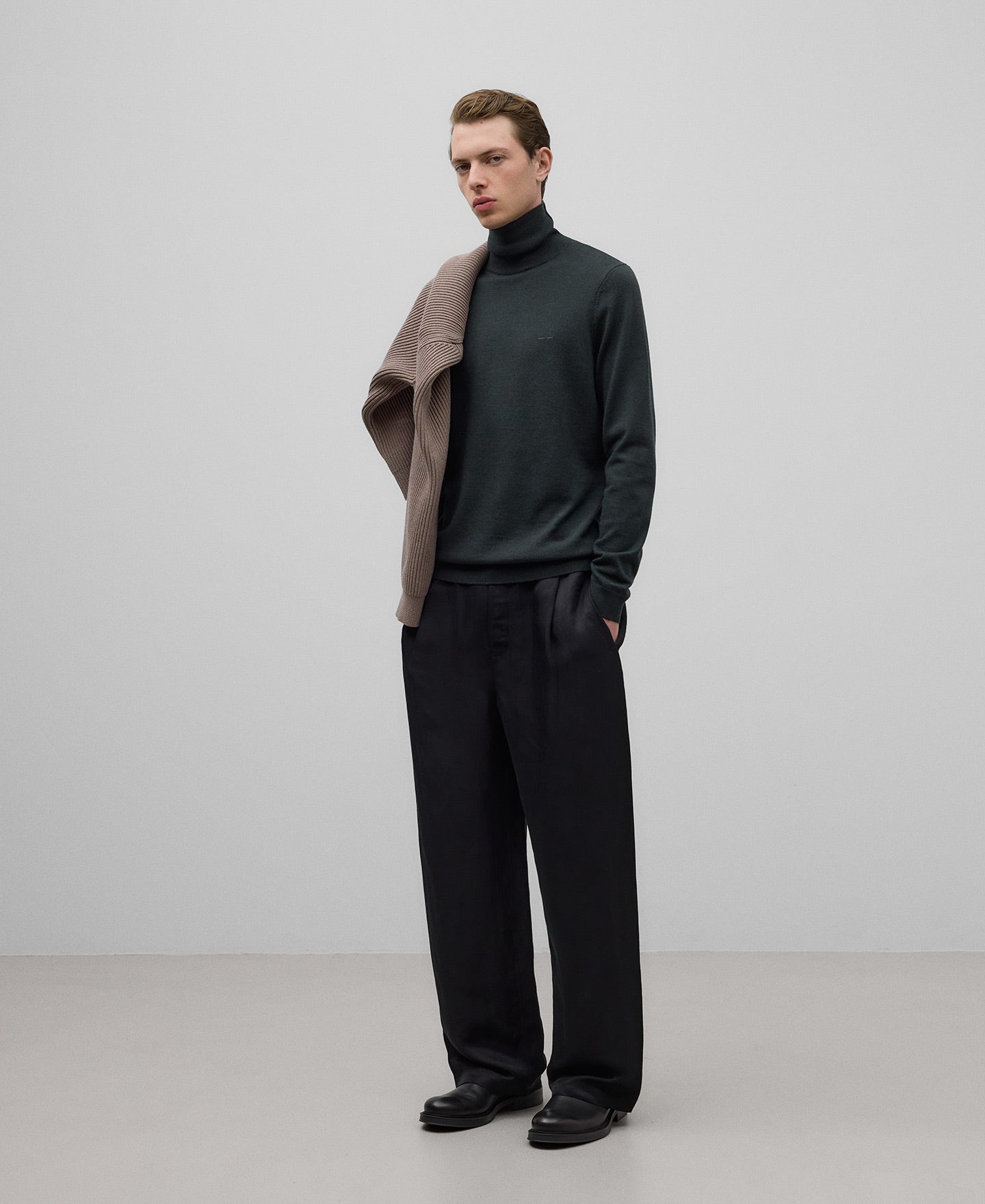 Merino wool turtleneck sweater man in dark green
