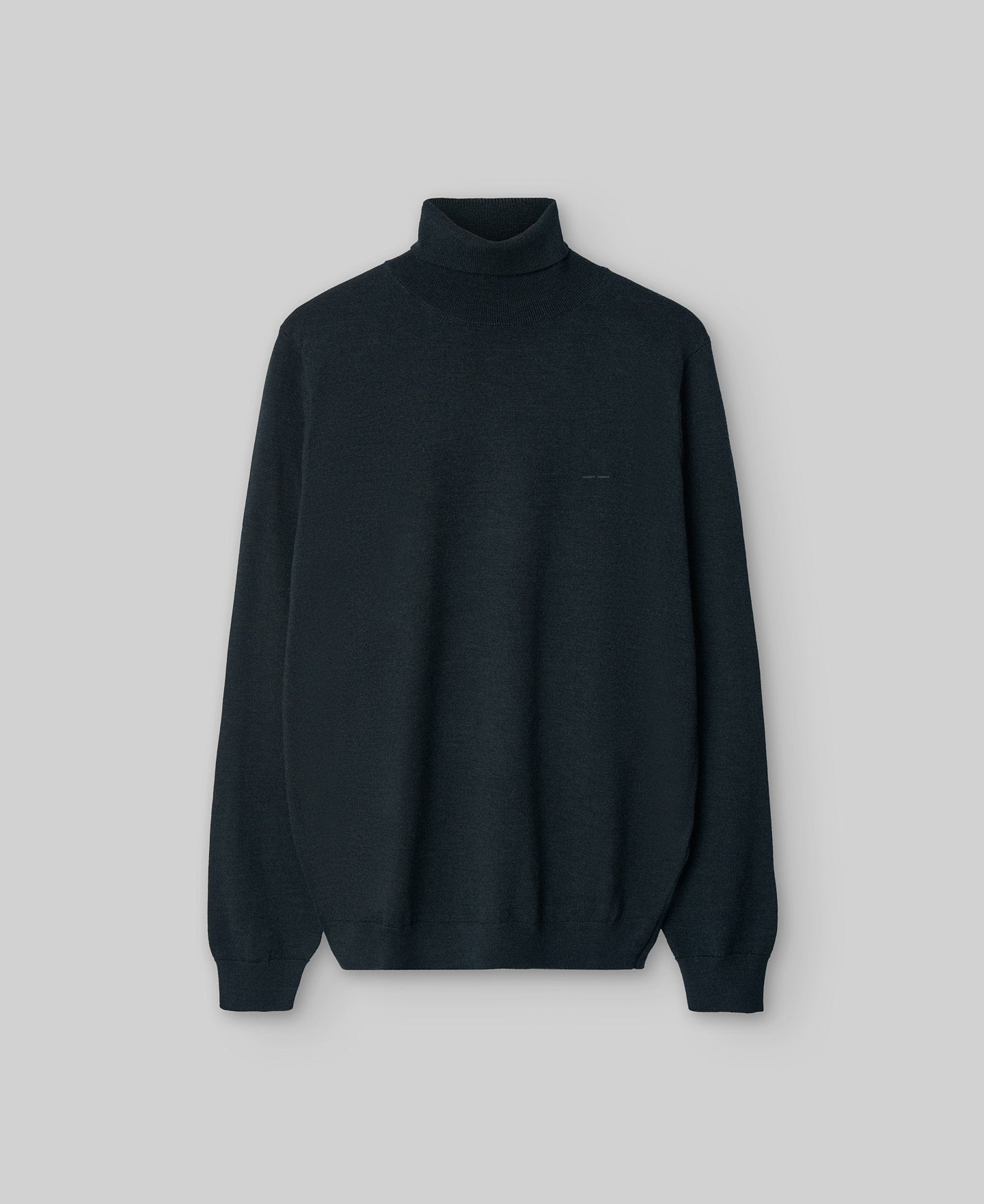 Merino wool turtleneck sweater man in dark green