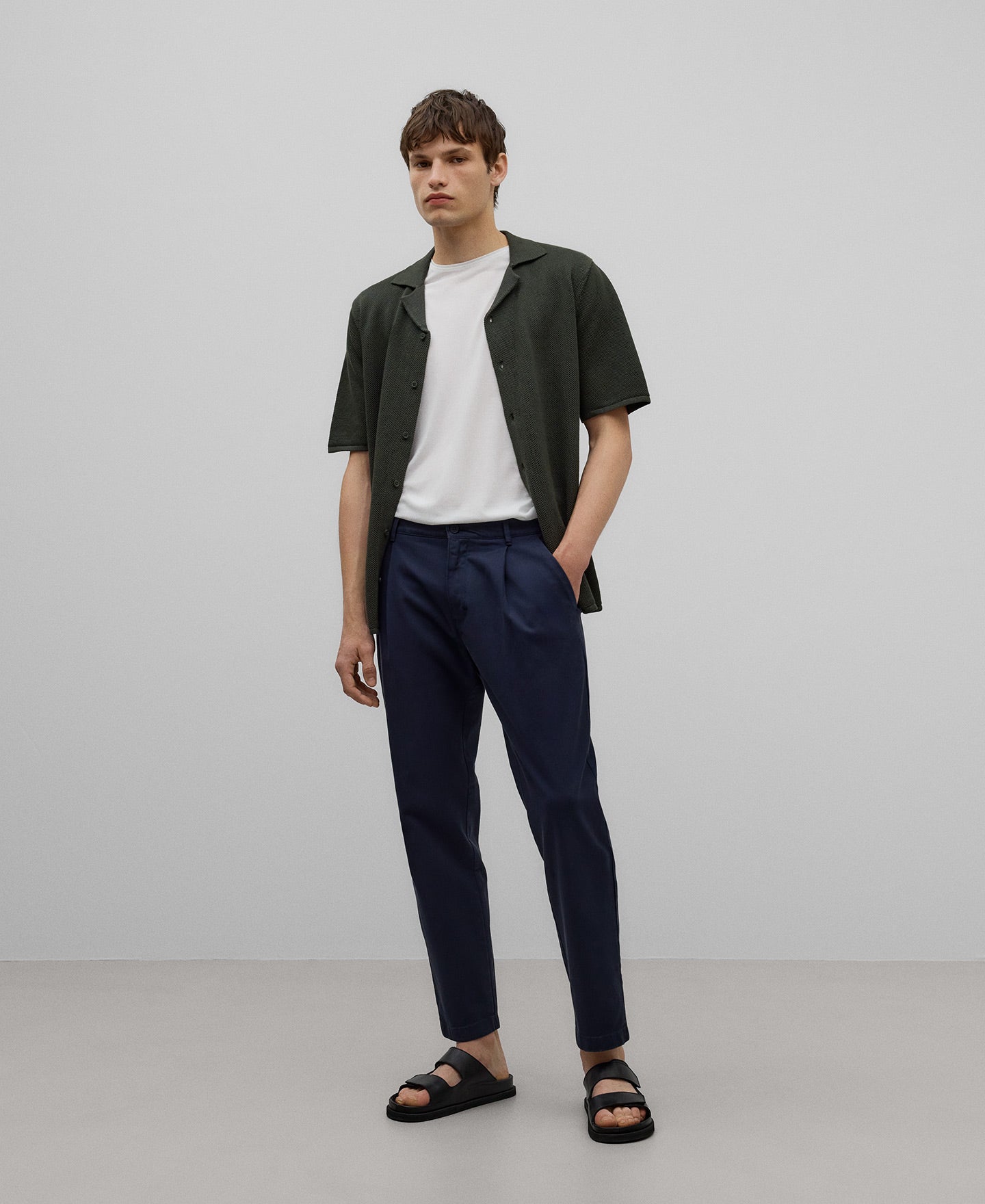 Cotton twill chino trousers man in navy blue