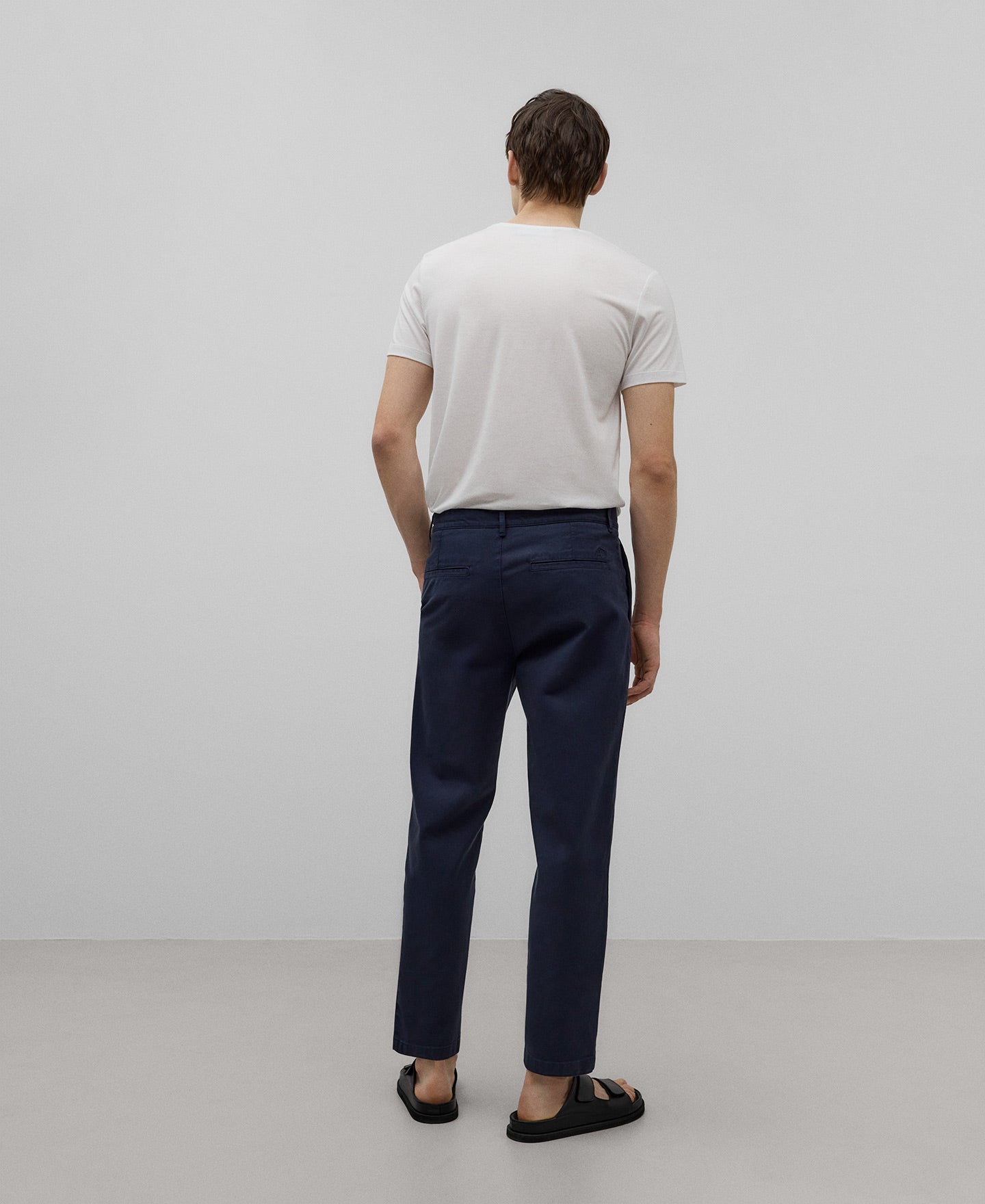 Cotton twill chino trousers man in navy blue