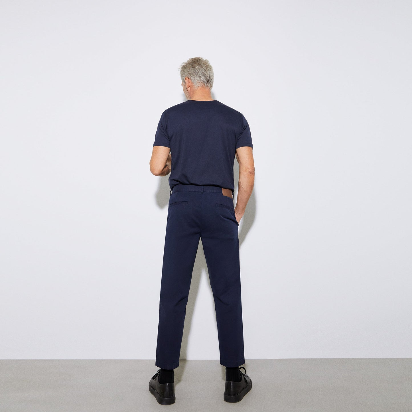 Navyblue Carrot Silhouette Darts Trousers