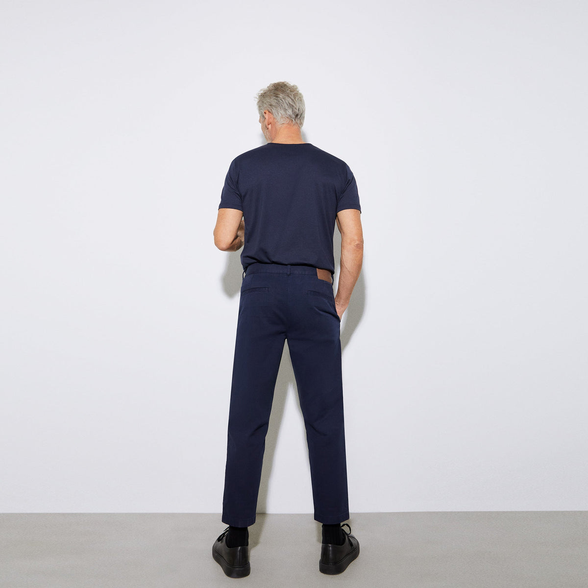 Navyblue Carrot Silhouette Darts Trousers