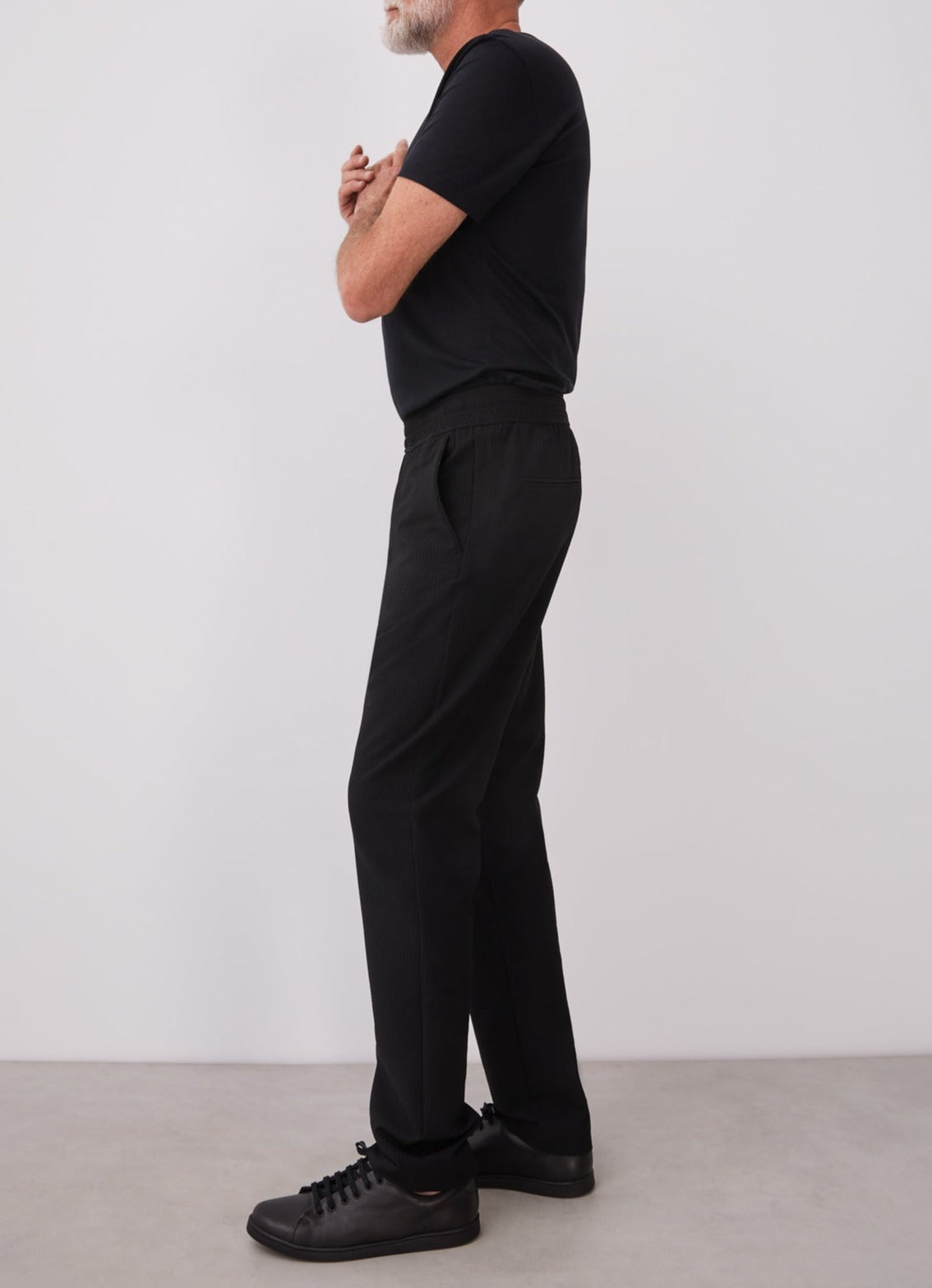 Black Trousers With Elastic Waist And No Darts