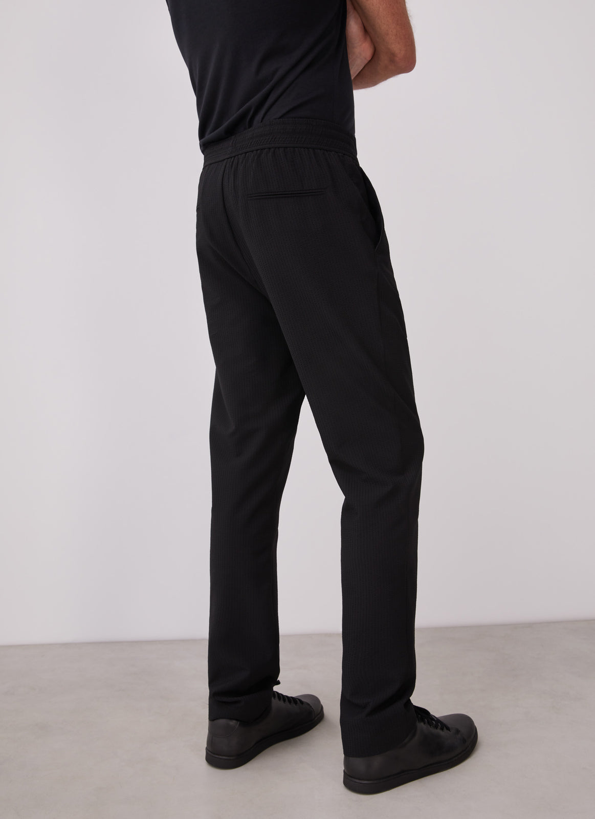 Black Trousers With Elastic Waist And No Darts