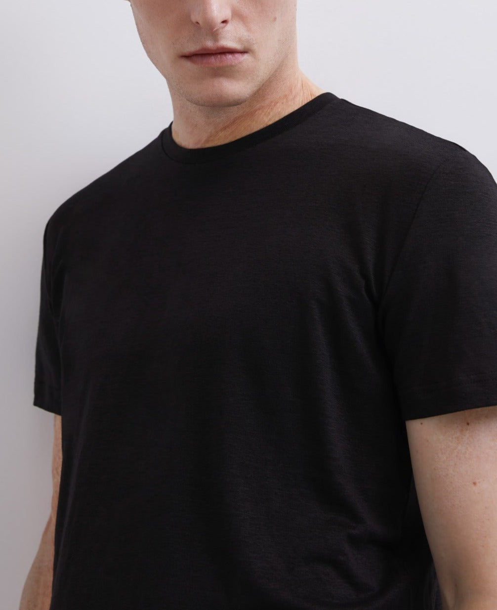 Black Black Linen T-Shirt