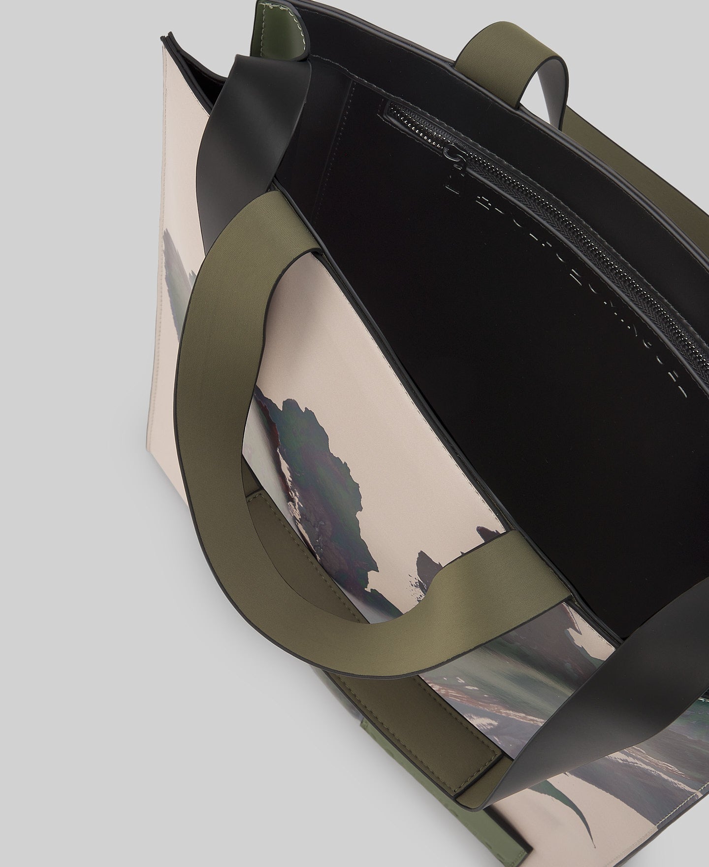 Large rectangular shopper bag woman in green