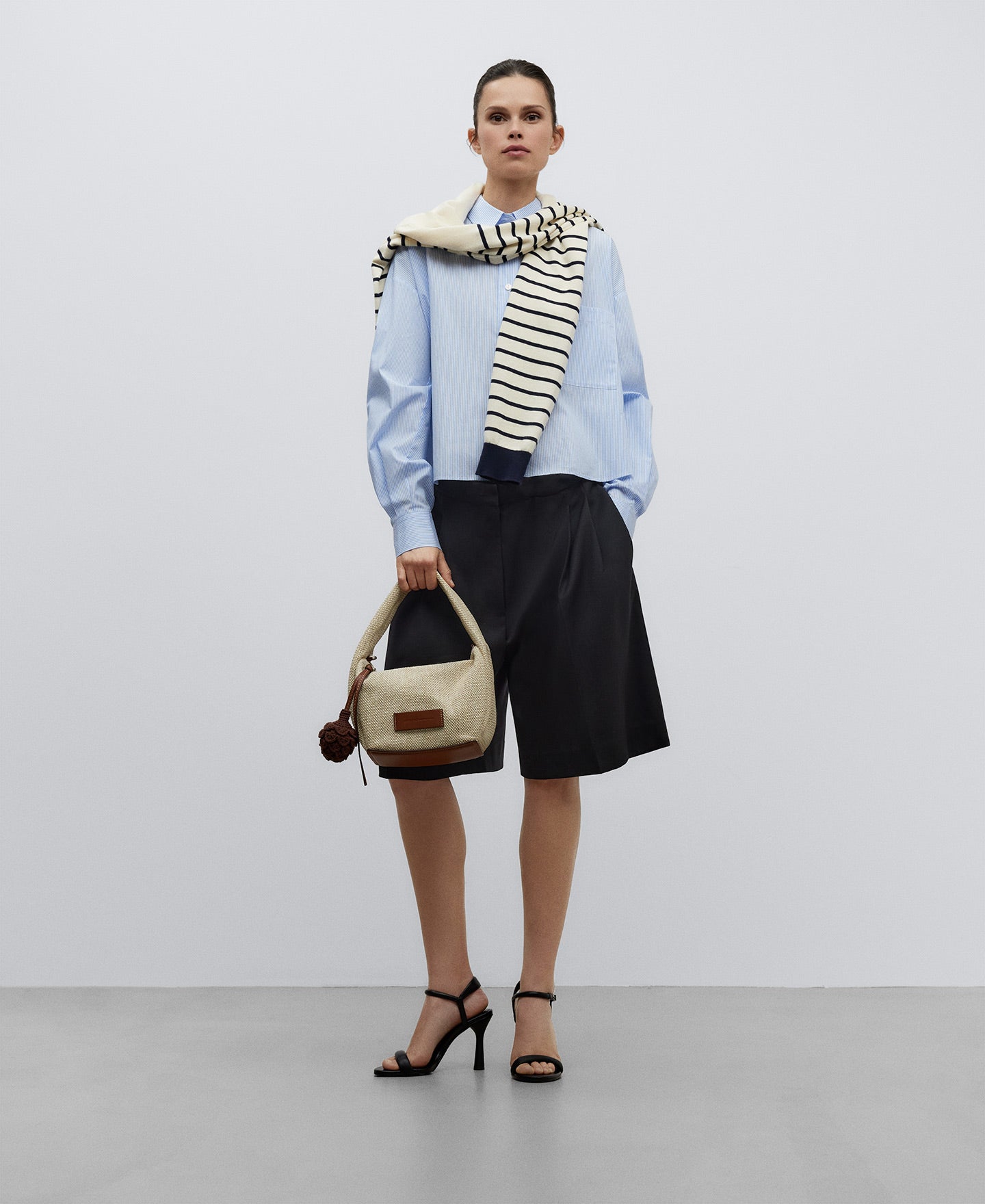 Natural Braided Medium Hobo Bag