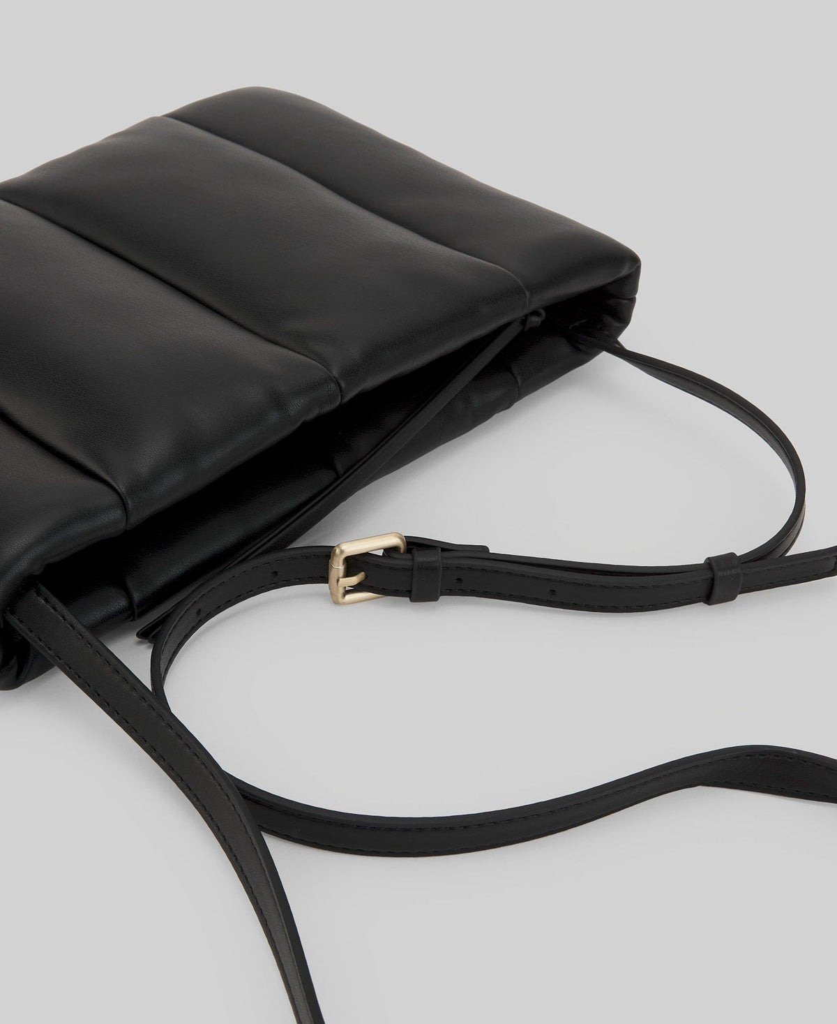 Puffer medium crossbody woman in black