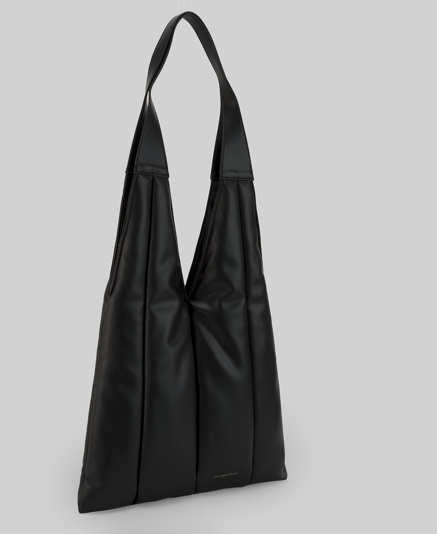 Non-Leather puffer hobo woman in black